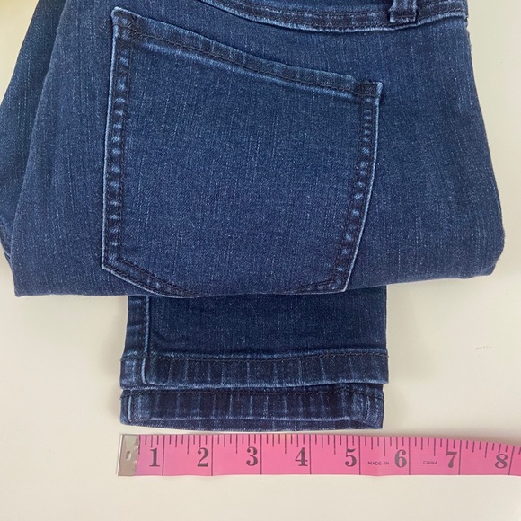 CAbi Skinny Jeans Size 6 - Picture 7 of 8